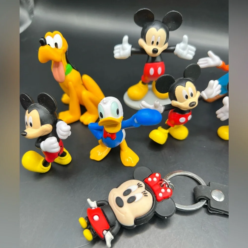 Disney-  Mickey Mouse and Friends set of 10 pieces‎